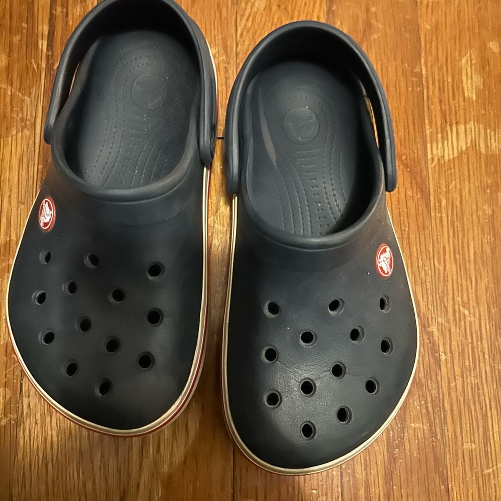 Boys Crocs Size 1/2 Blue with Red accentst